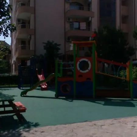 Апартамент Rose Studio A21 *